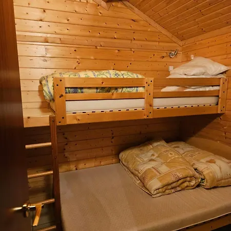 L'auberge Santin Cantales 게스트하우스 Saint-Santin-Cantales